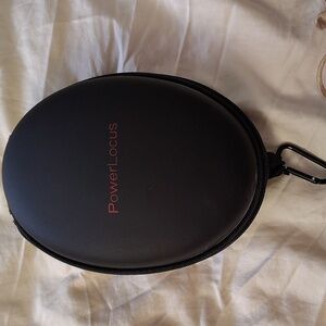 🎁 GWP - Headphone Carrying Case With USB Charging Cable